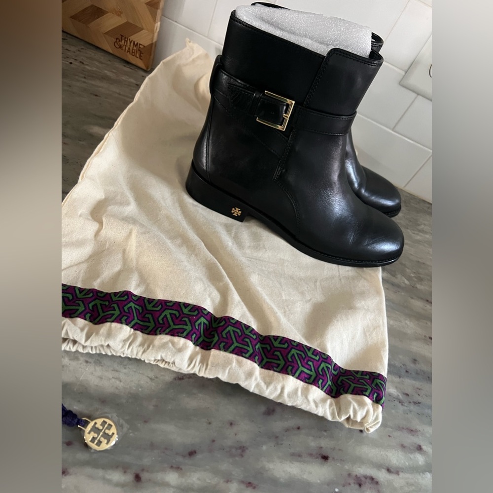 COPY - Tory Burch boots